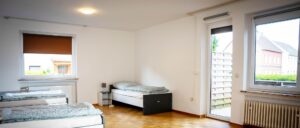 Mitarbeiterwohnungen finden: Warum Monteurzimmer oft die beste Lösung sind (2026)
